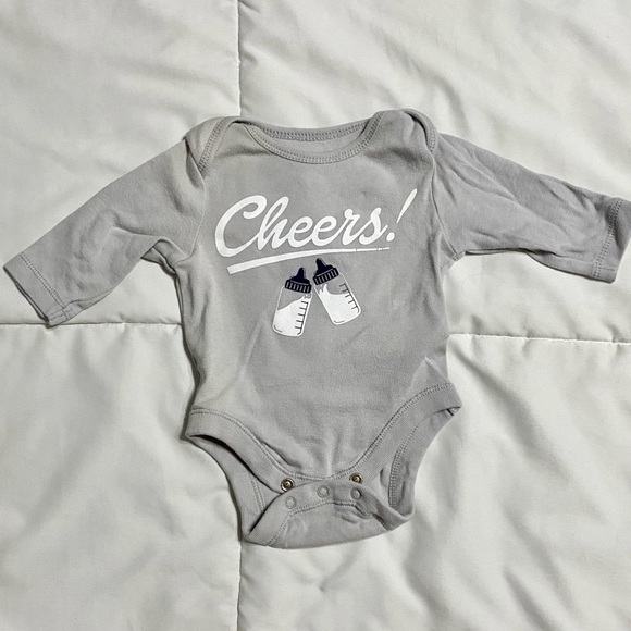 Old Navy 0-3m Onesie Bundle - Picture 5 of 6